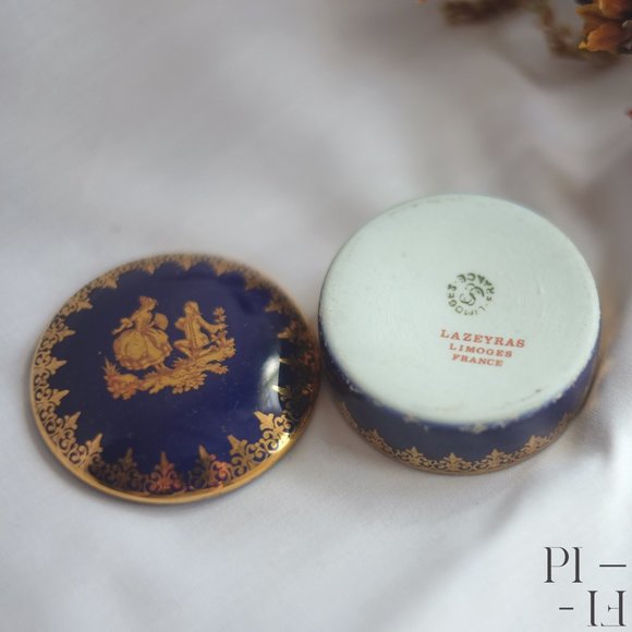 Limoges Lazeyras cobalt and gold trinket box - Picture 2 of 7
